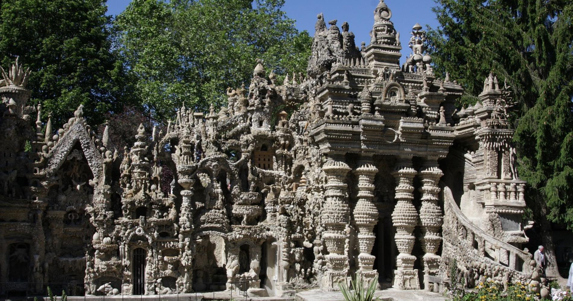 Deesse voyages - palais idéal du facteur cheval
