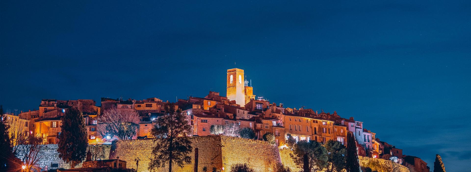 Saint Paul de Vence by night - Déesse incoming
