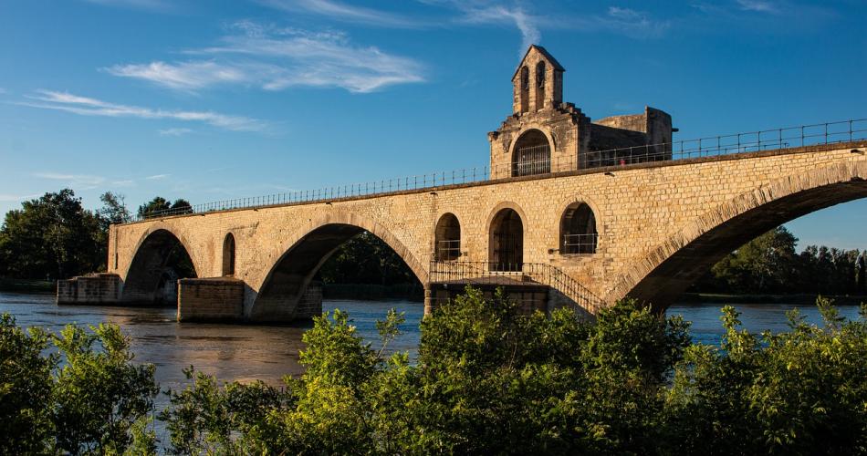 Pont St Benezet belle lumière