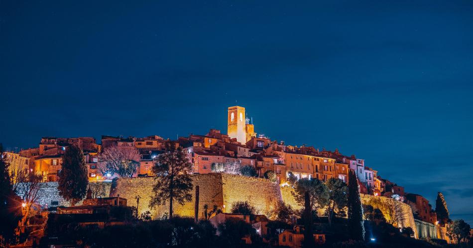 Saint Paul de Vence by night - Déesse incoming