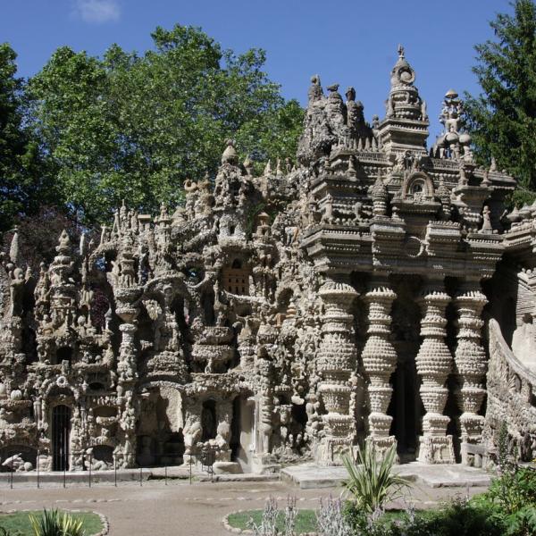 Deesse voyages - palais idéal du facteur cheval