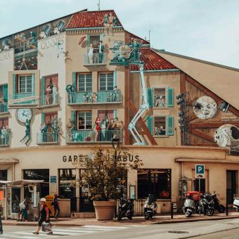 Cannes painted wall